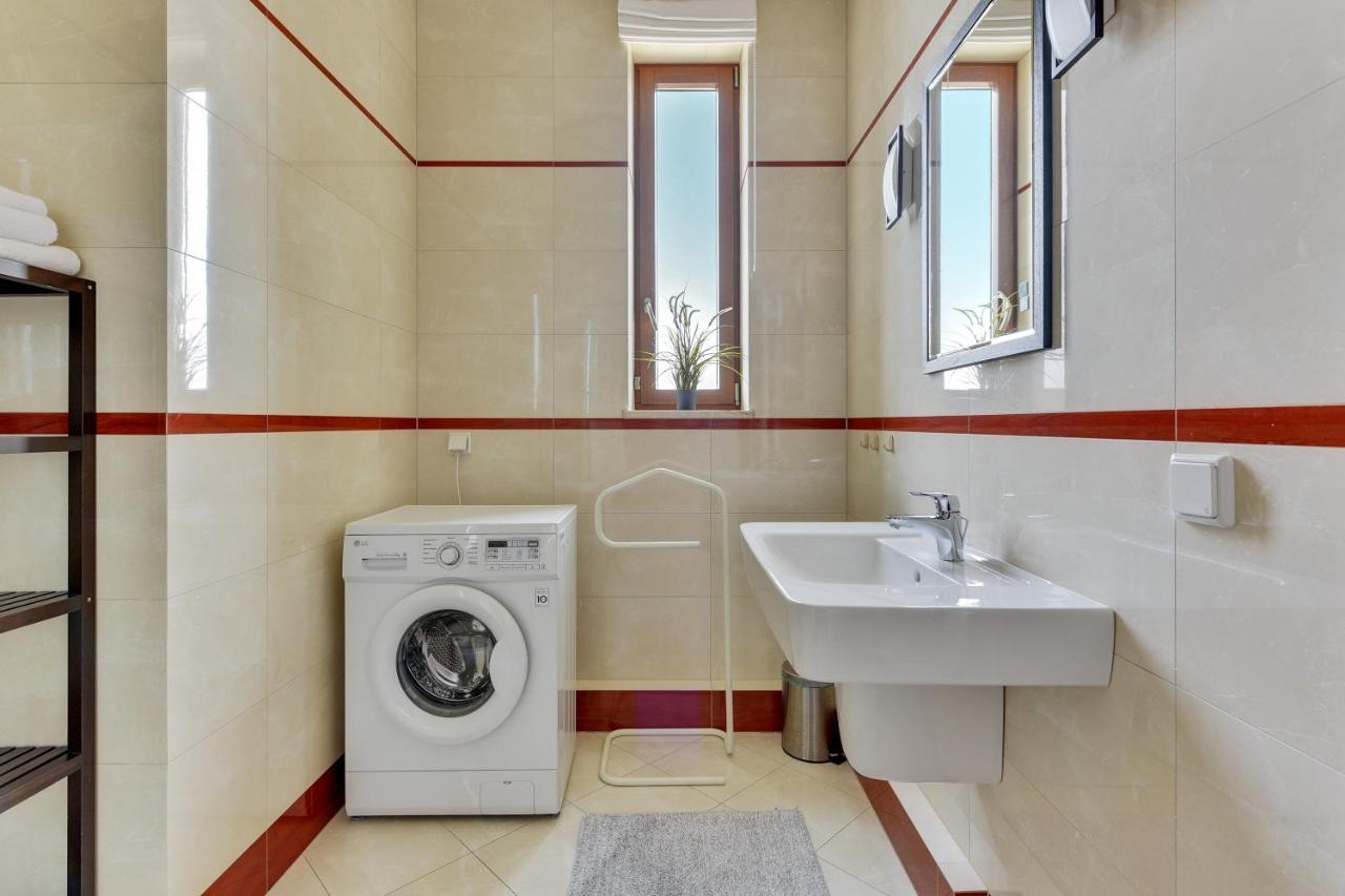 Ocean Dream - Sea Towers Apartment กดิเนีย ภายนอก รูปภาพ