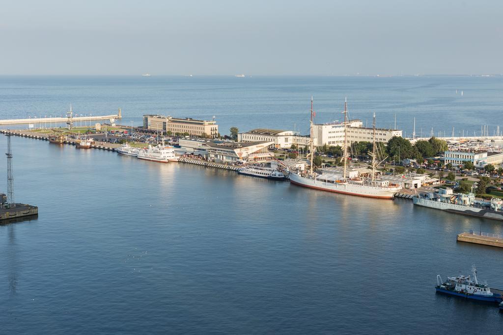 Ocean Dream - Sea Towers Apartment กดิเนีย ภายนอก รูปภาพ
